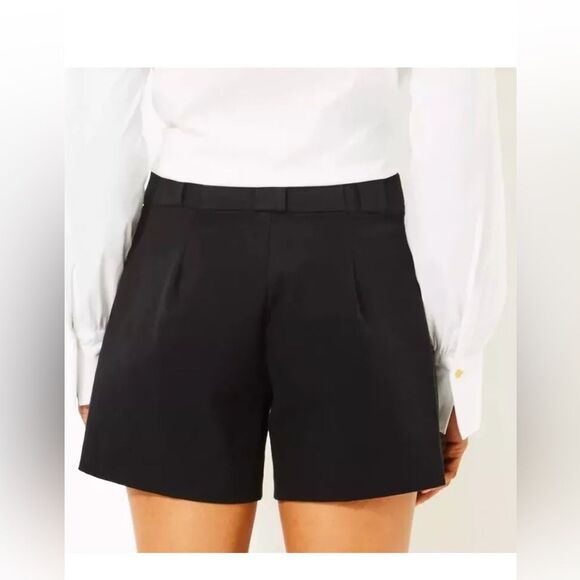 NWT Lilly Pulitzer Parrish 5” High Rise Shorts Gold Button Black Size 10 - Picture 2 of 6